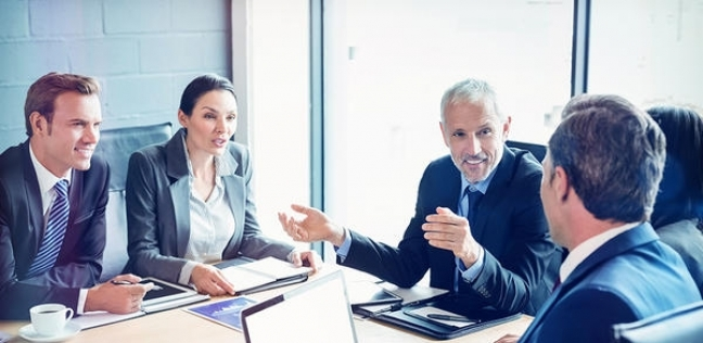 أخصائي العلاقات العامة والمراسم